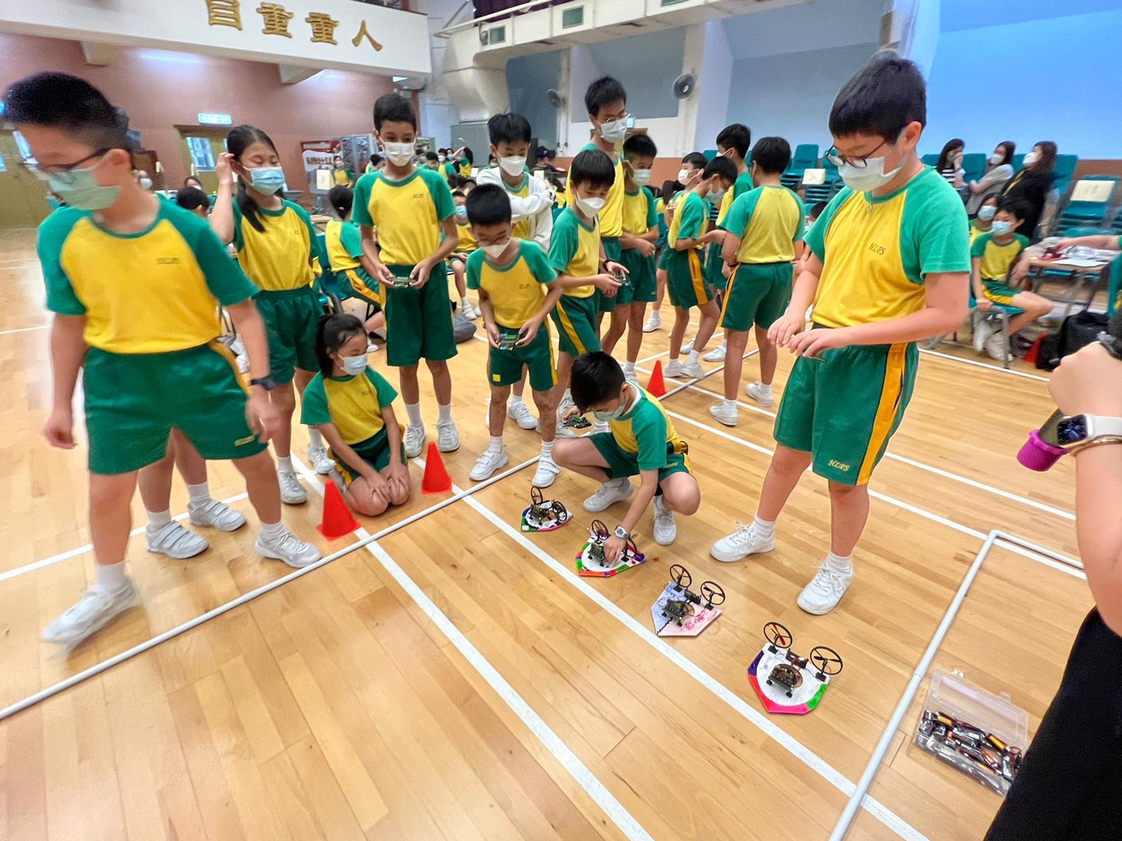 氣墊船同樂日 - 嗇色園主辦可立小學